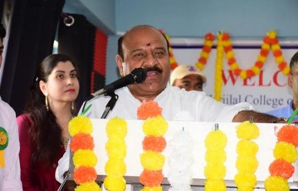 Dy. CM inaugurates World Pharmacist Day at Prabha Harjilal College of Pharmacy