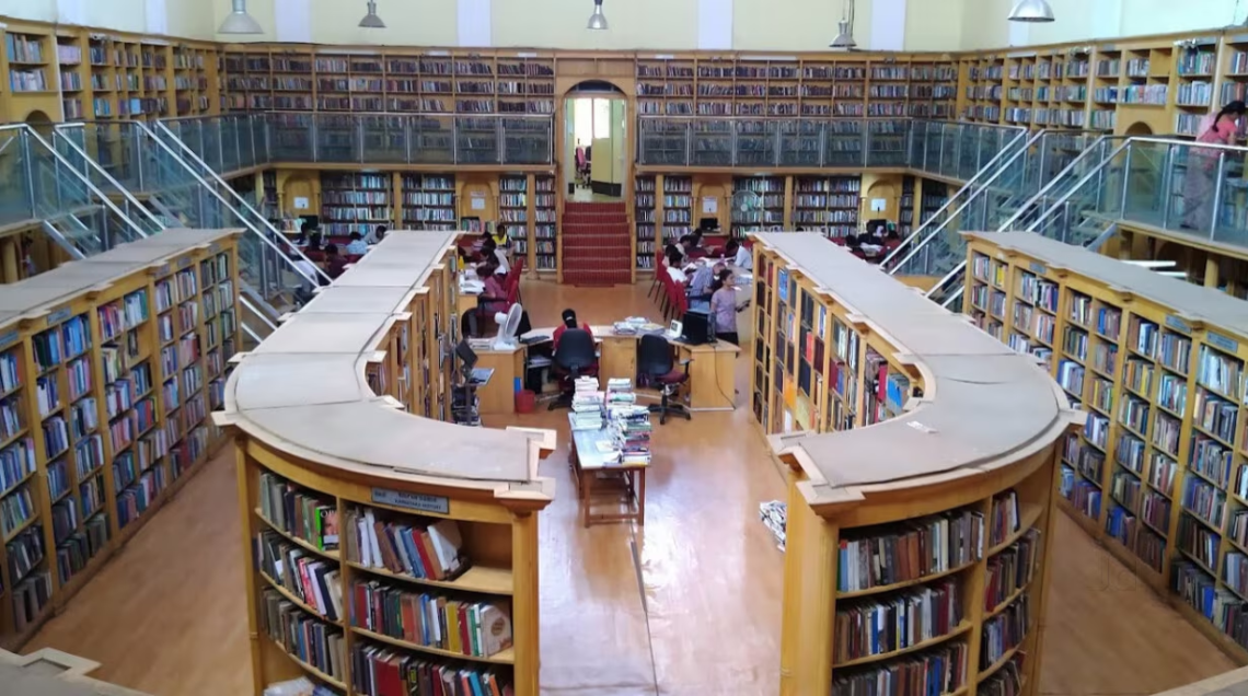 The Silent Decline of Government Libraries