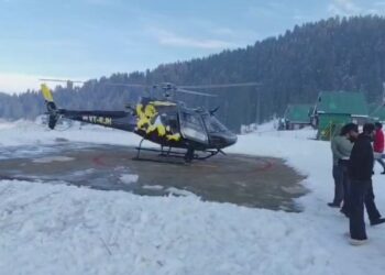 Helicopter services launched at Gulmarg to boost tourism