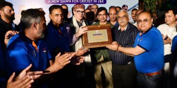 CM Omar Abdullah hosts dinner to honour J&K’s Ranji Trophy Champions