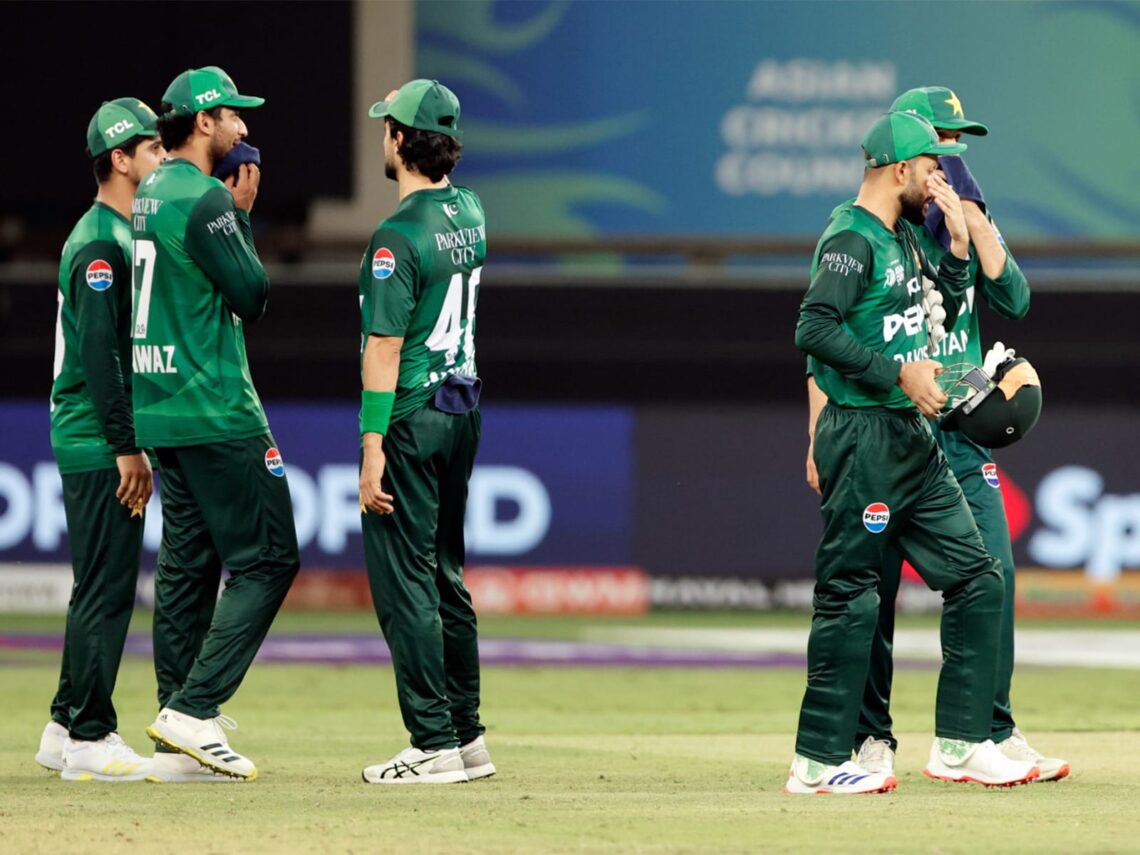 PCB slaps hefty fine on Pakistan squad after T20 World Cup exit