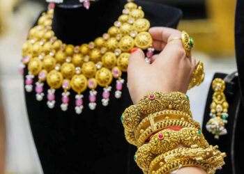 Govt raises import duty on gold, silver to 15 pc to curb non-essential imports