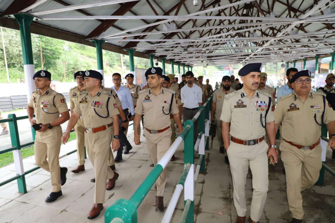 IGP Kashmir Reviews Security at Pahalgam Ahead of Amarnath Yatra-2026, Stresses Foolproof Arrangements