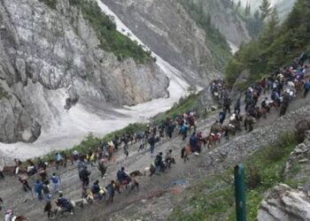 Amarnath Yatra suspended from both routes from tomorrow amid weather alert