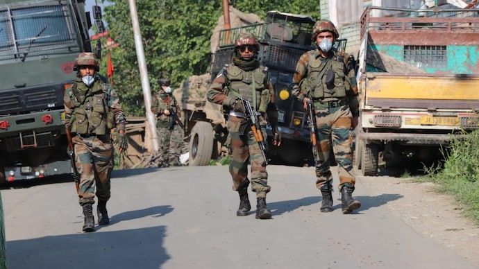 Top Lashkar commander Zakir Ganie killed in Shopian encounter: Police